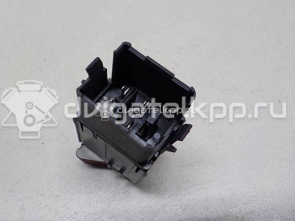 Фото Кнопка аварийной сигнализации  1K0953509A для Volkswagen Jetta / Golf {forloop.counter}}