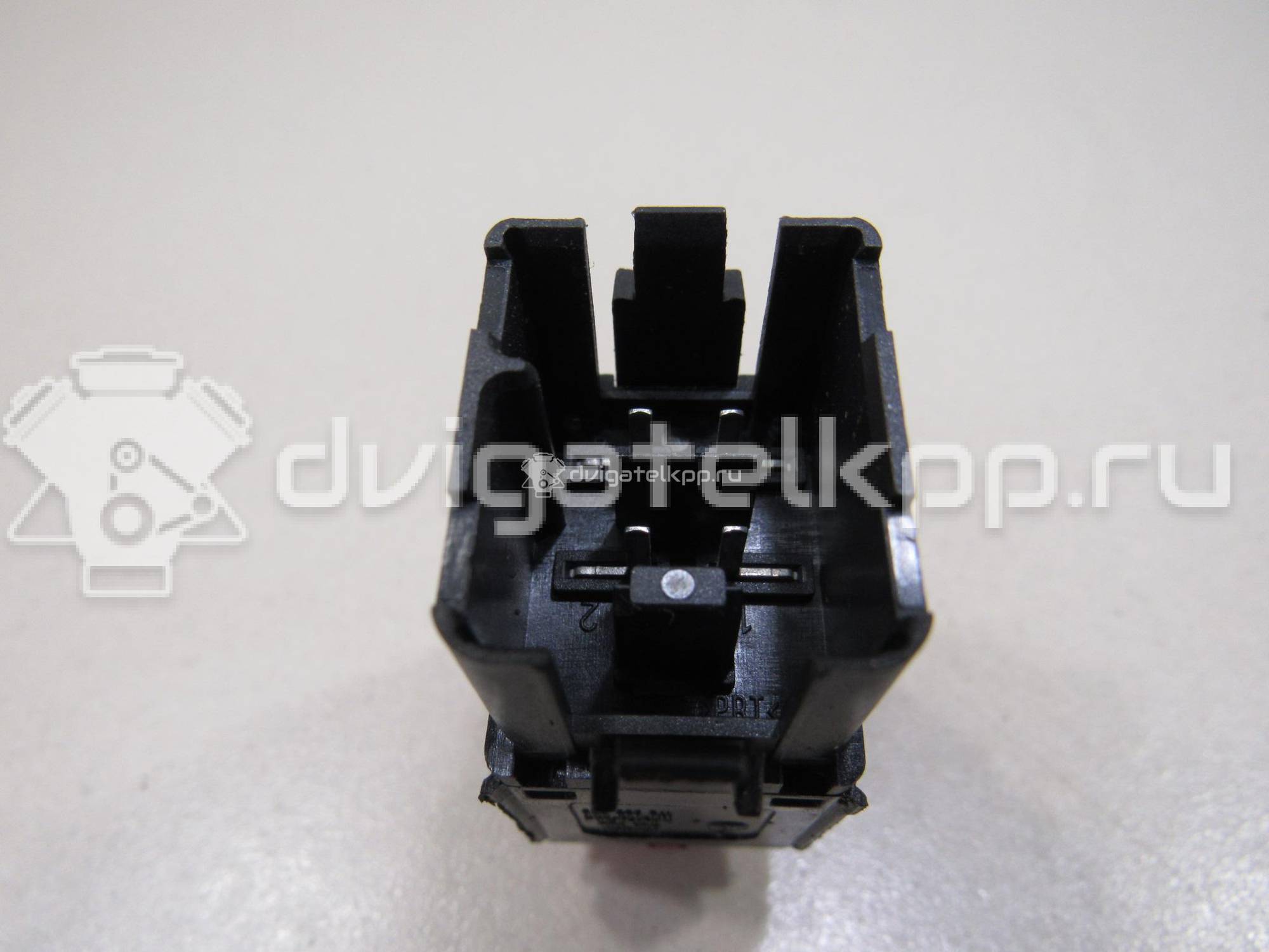 Фото Кнопка аварийной сигнализации  1K0953509A для Volkswagen Jetta / Golf {forloop.counter}}