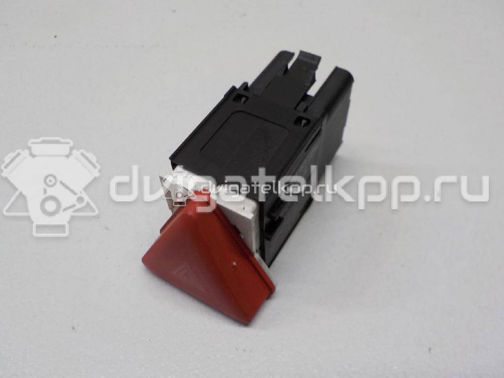 Фото Кнопка аварийной сигнализации  1K0953509A для Volkswagen Jetta / Golf {forloop.counter}}