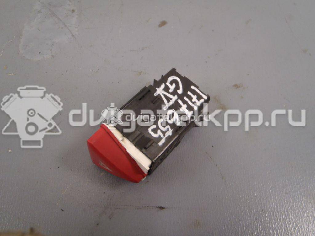 Фото Кнопка аварийной сигнализации  1K0953509A для Volkswagen Jetta / Golf {forloop.counter}}