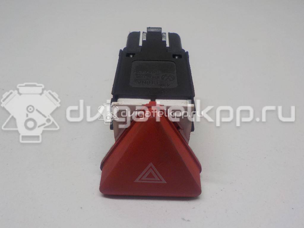 Фото Кнопка аварийной сигнализации  1K0953509A для Volkswagen Jetta / Golf {forloop.counter}}