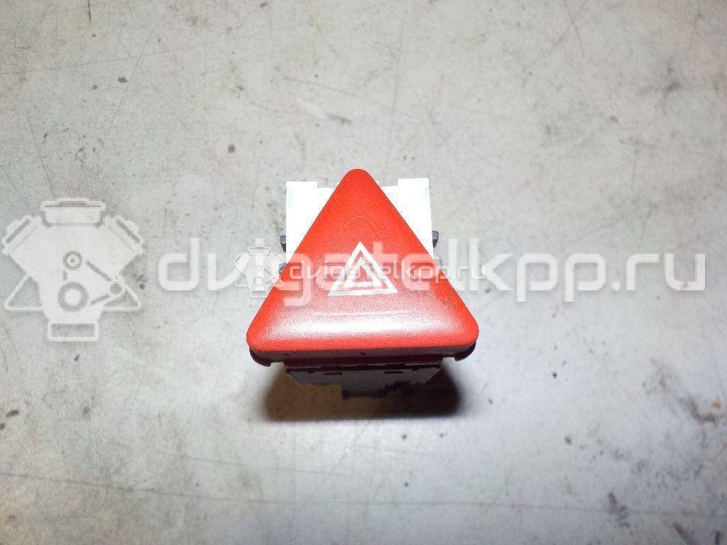 Фото Кнопка аварийной сигнализации  1K0953509A для Volkswagen Jetta / Golf {forloop.counter}}