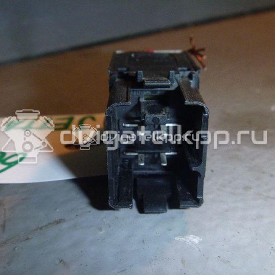 Фото Кнопка аварийной сигнализации  1K0953509A для Volkswagen Jetta / Golf