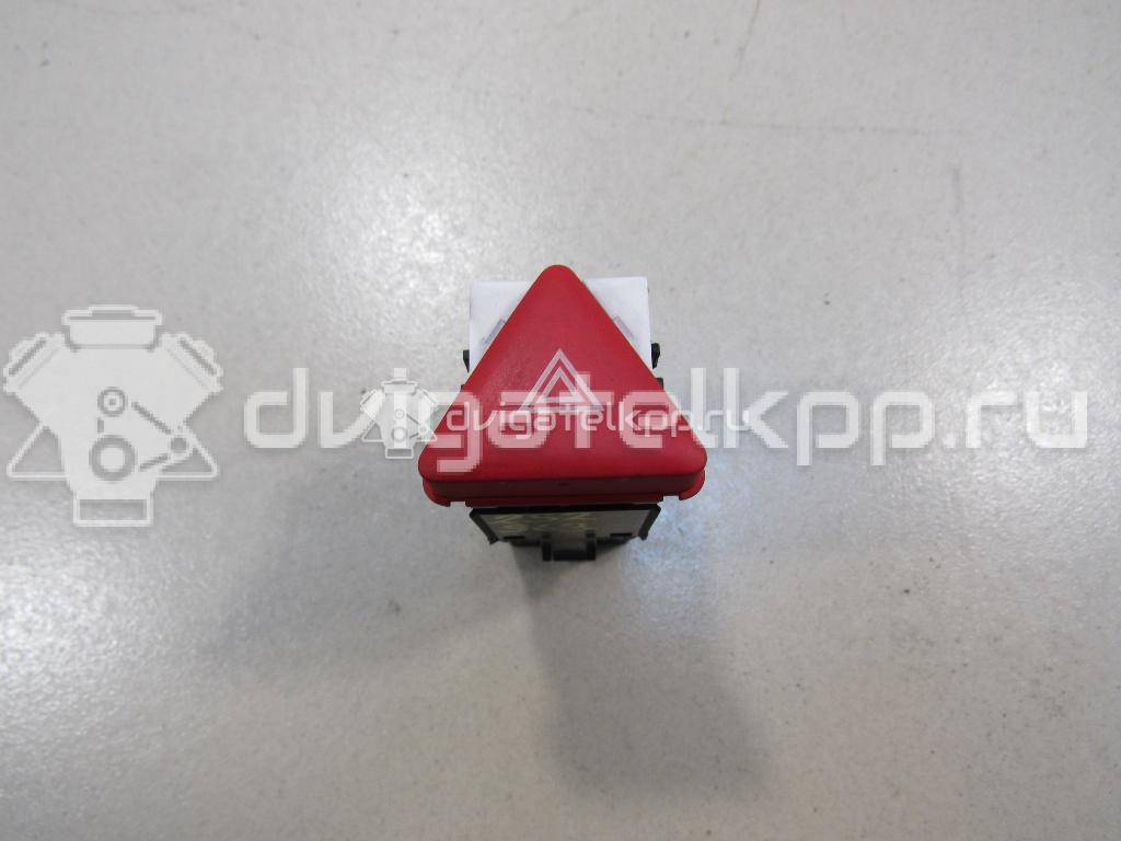 Фото Кнопка аварийной сигнализации  1K0953509A для Volkswagen Jetta / Golf {forloop.counter}}