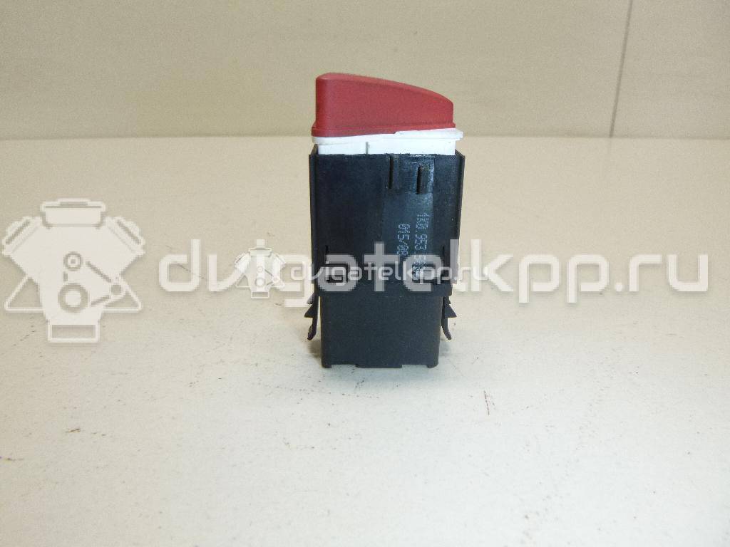 Фото Кнопка аварийной сигнализации  1K0953509A для Volkswagen Jetta / Golf {forloop.counter}}