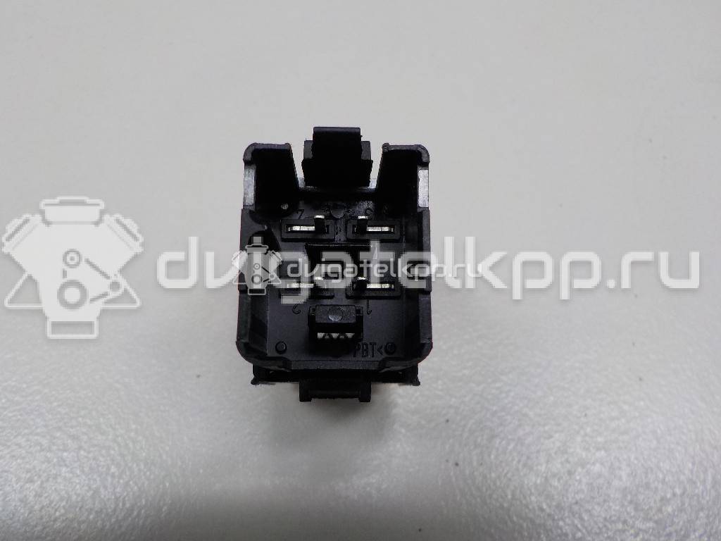 Фото Кнопка аварийной сигнализации  1K0953509A для Volkswagen Jetta / Golf {forloop.counter}}