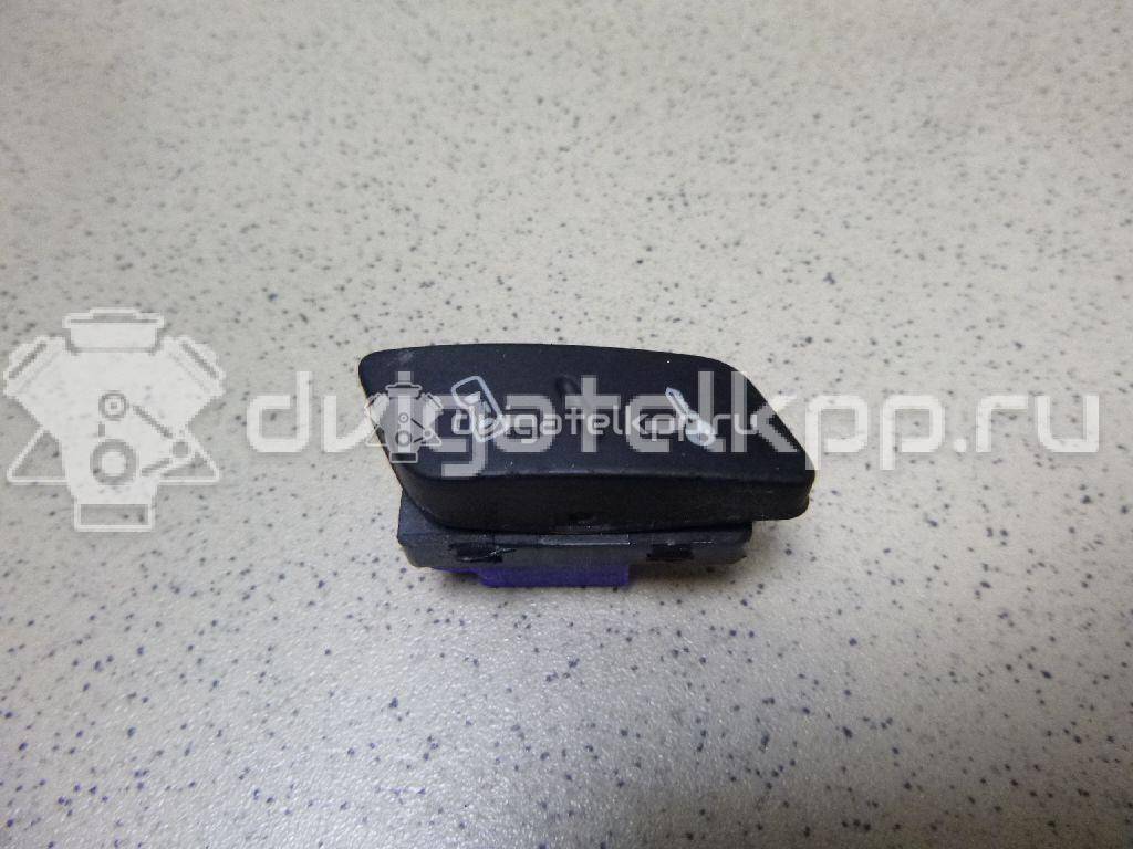 Фото Кнопка центрального замка  1K0962125 для Volkswagen Tiguan / Cc / Sharan / Golf / Passat {forloop.counter}}