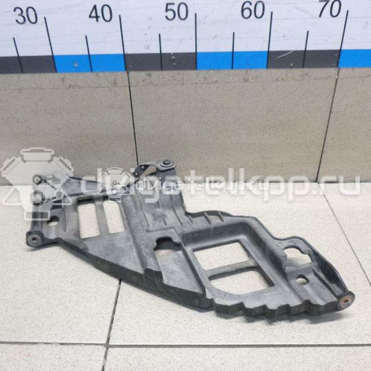 Фото Кронштейн фар правый  5K0807228A для Volkswagen Touran / Jetta / Golf