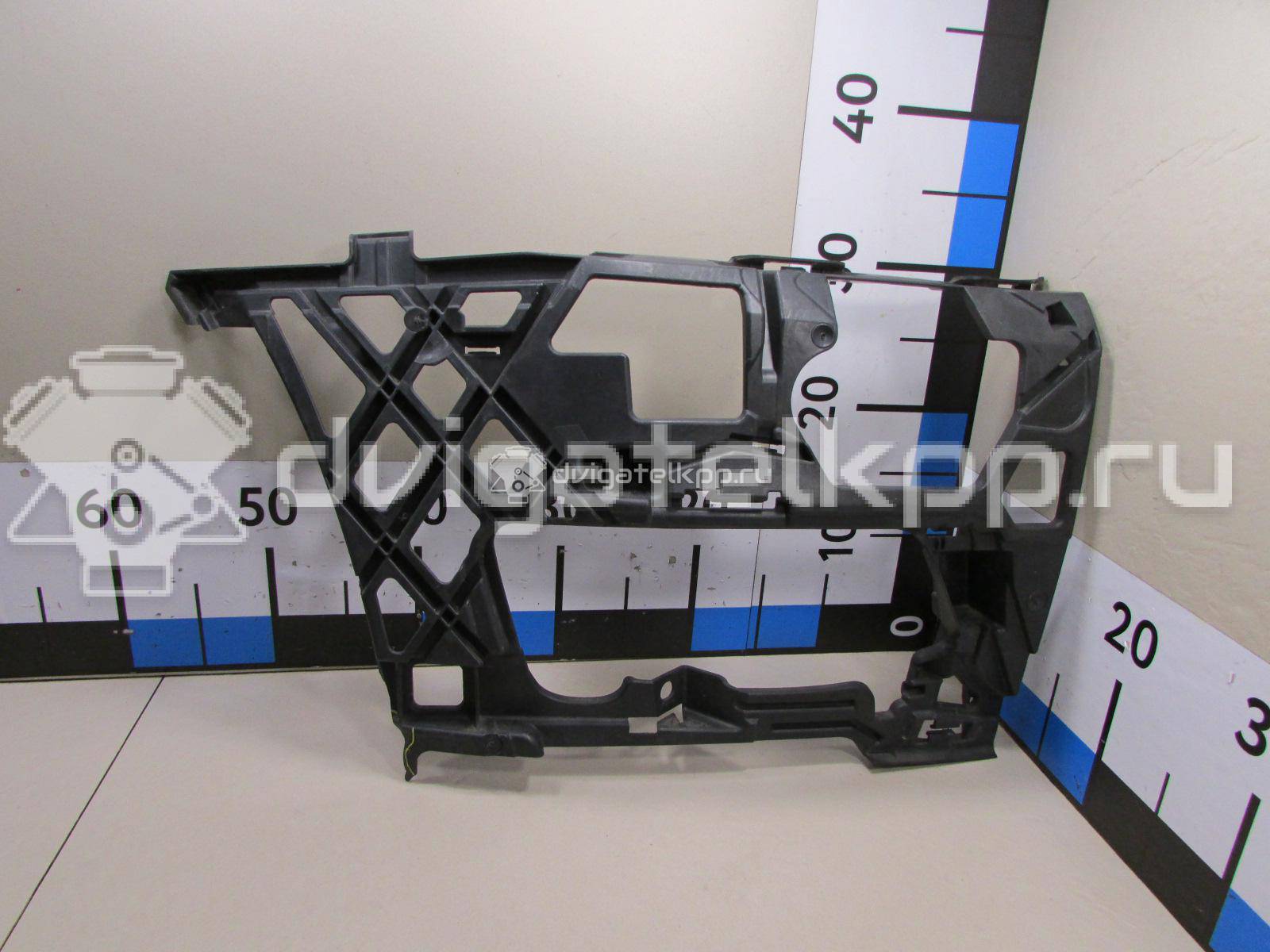 Фото Кронштейн переднего бампера правый  5G0807724D для Volkswagen Golf {forloop.counter}}