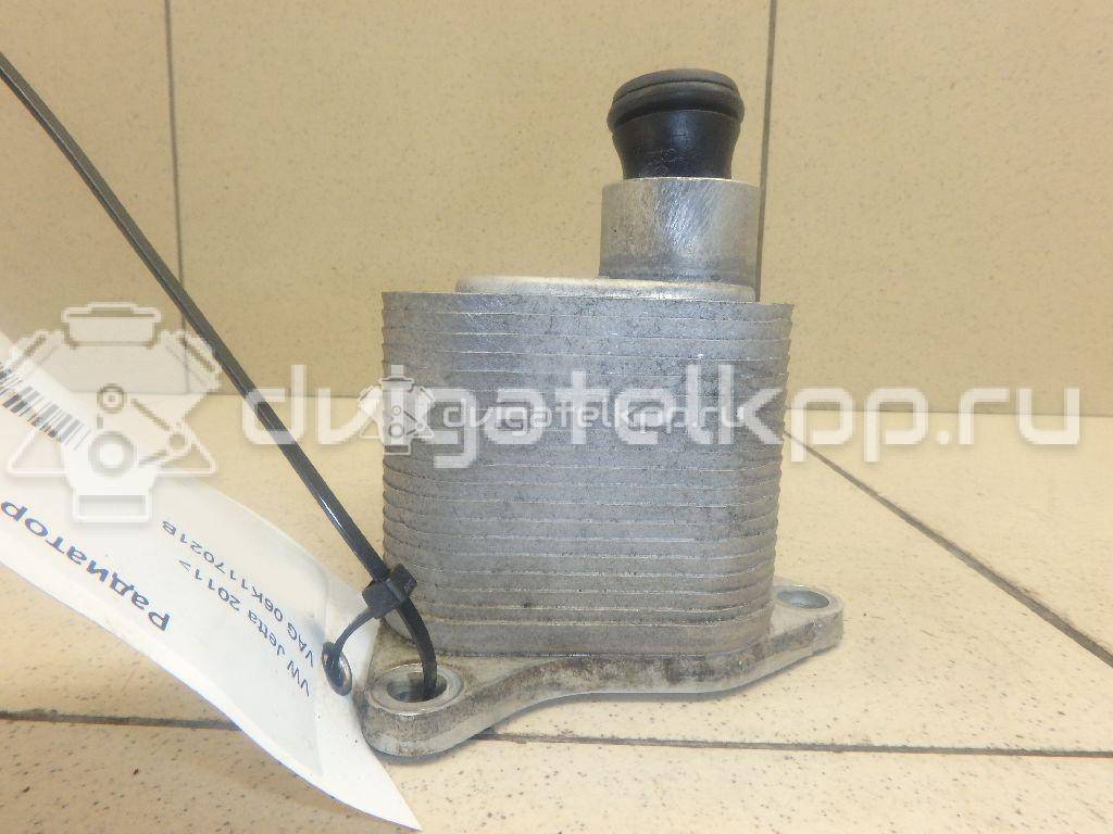 Фото Радиатор масляный  06K117021B для Volkswagen Beetle / Jetta {forloop.counter}}