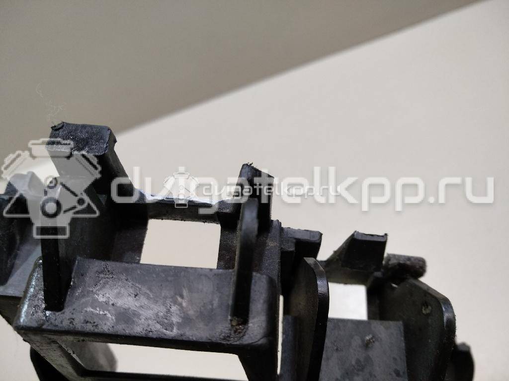 Фото Кронштейн заднего бампера правый  5C6807394A для Volkswagen Jetta / Golf {forloop.counter}}