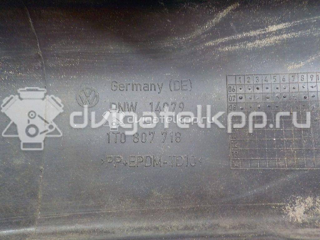 Фото Накладка переднего бампера правая  1T08077189B9 для Volkswagen Touran {forloop.counter}}