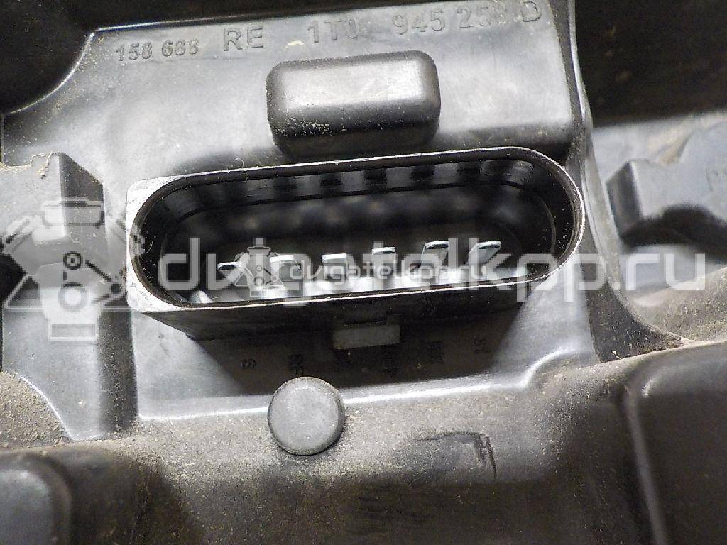 Фото Фонарь задний правый  1T0945096N для Volkswagen Touran {forloop.counter}}
