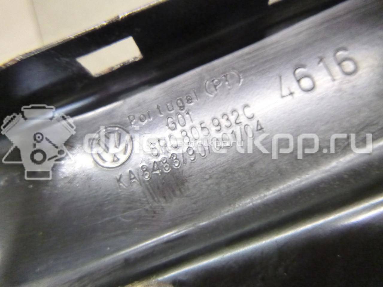 Фото Кронштейн фар правый  6R0805932C для Volkswagen Polo {forloop.counter}}