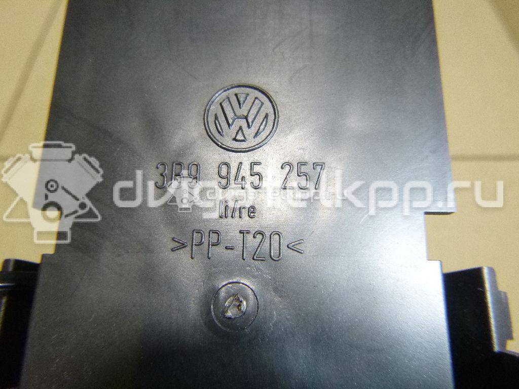 Фото Плата заднего фонаря  3B9945257 для Volkswagen Passat {forloop.counter}}