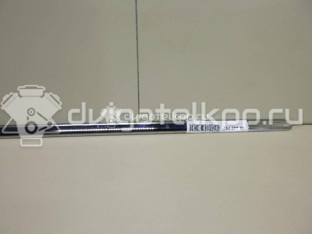 Фото Молдинг передней левой двери  3C0853515C2ZZ для Volkswagen Passat {forloop.counter}}