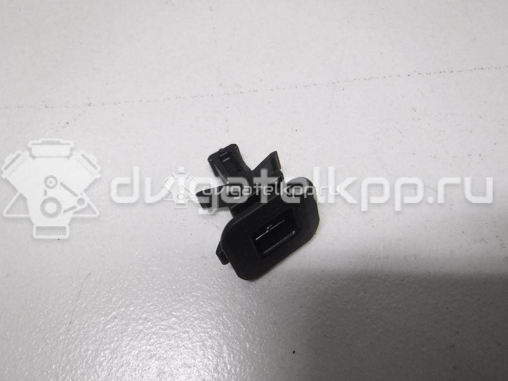 Фото Крепеж (клоп)  3AA868563 для vw Passat [B7] {forloop.counter}}
