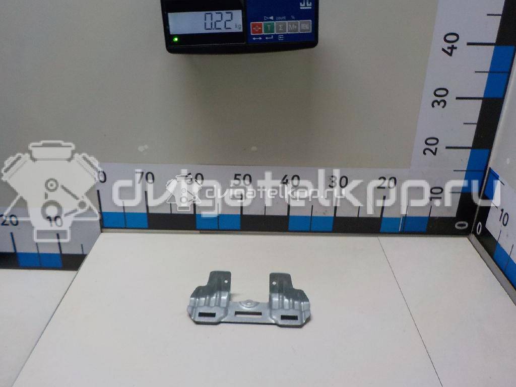 Фото Кронштейн (сопут. товар)  3C0858687C для vw Passat [B7] {forloop.counter}}