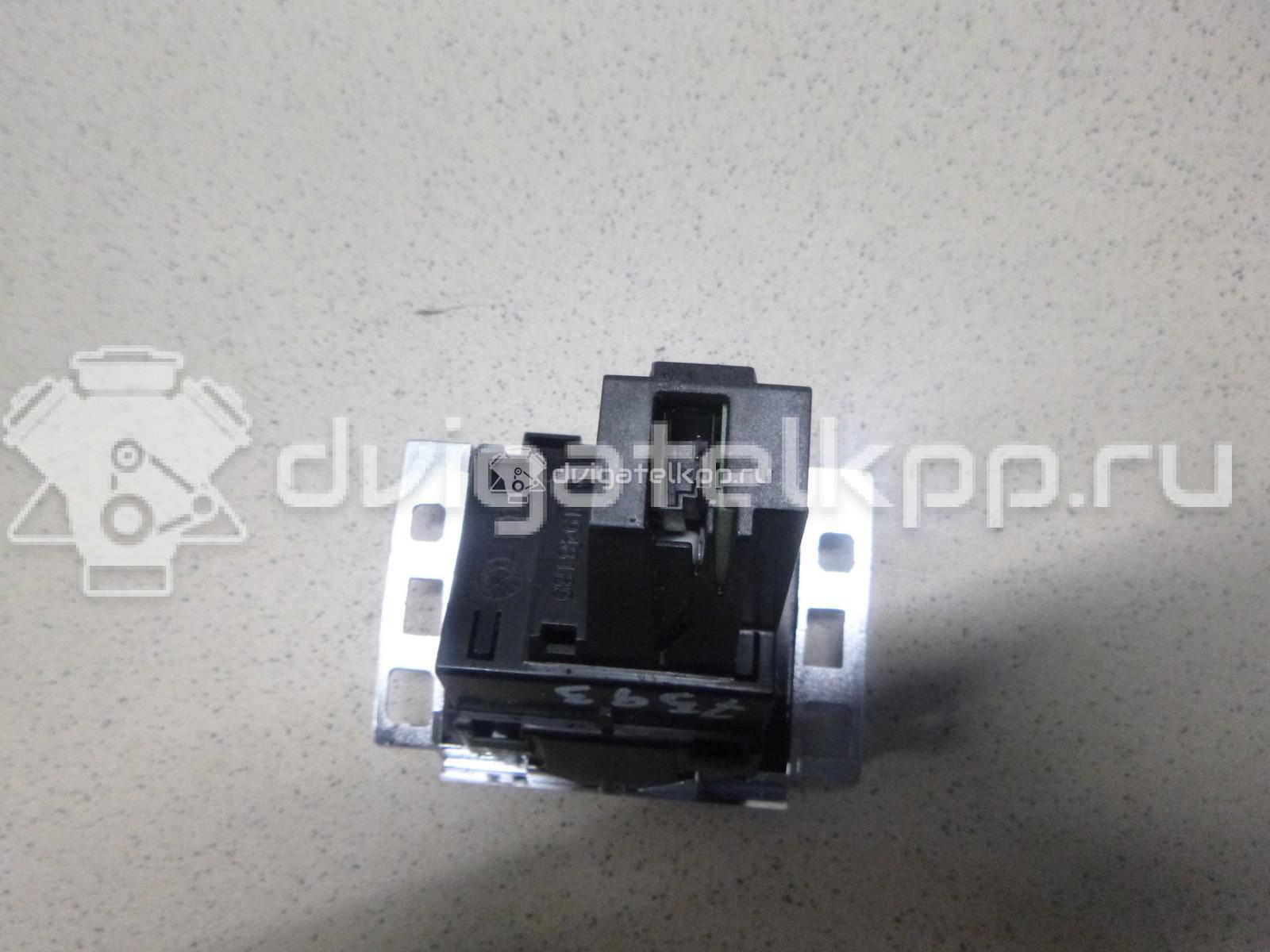 Фото Часы  3AA919204A для vw Passat [B7] {forloop.counter}}