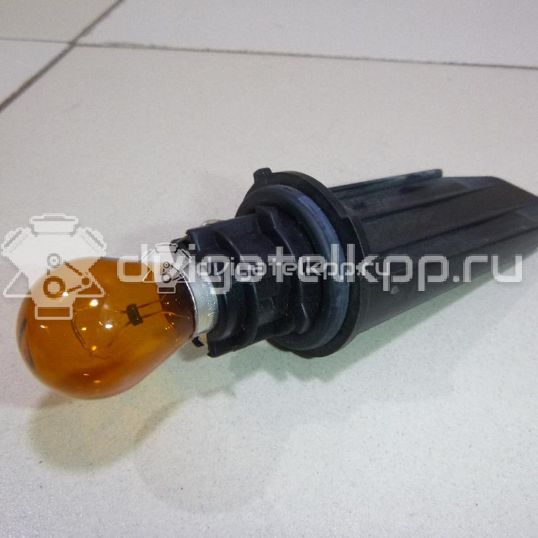 Фото Патрон указателя поворота  3AA953123 для vw Passat [B7]