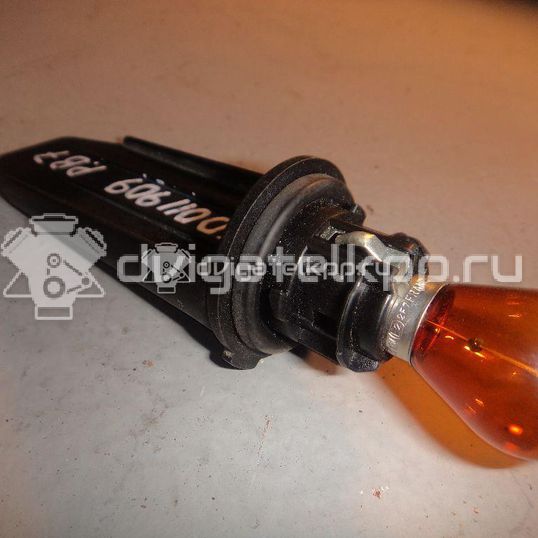 Фото Патрон указателя поворота  3AA953123 для vw Passat [B7]