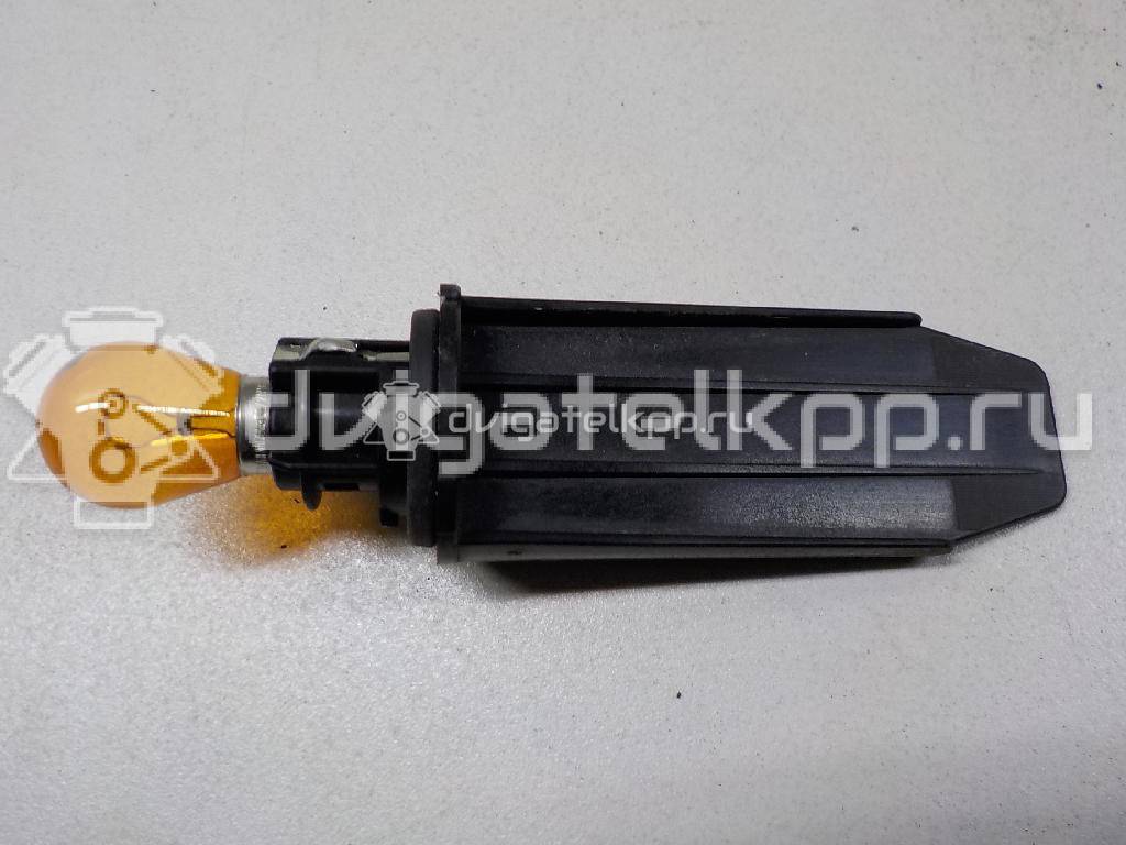 Фото Патрон указателя поворота  3AA953123 для vw Passat [B7] {forloop.counter}}