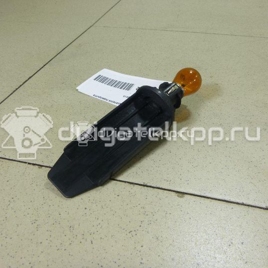 Фото Патрон указателя поворота  3AA953123 для vw Passat [B7]