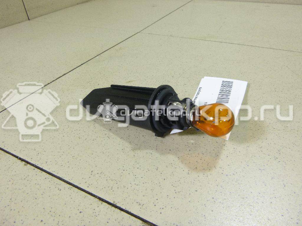 Фото Патрон указателя поворота  3AA953123 для vw Passat [B7] {forloop.counter}}