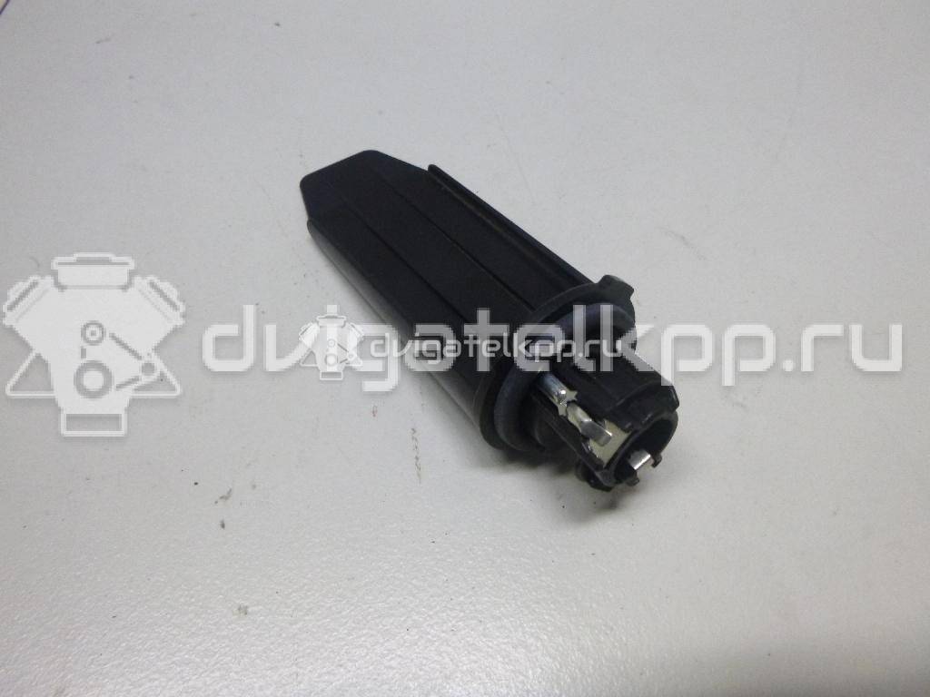 Фото Патрон указателя поворота  3AA953123 для vw Passat [B7] {forloop.counter}}