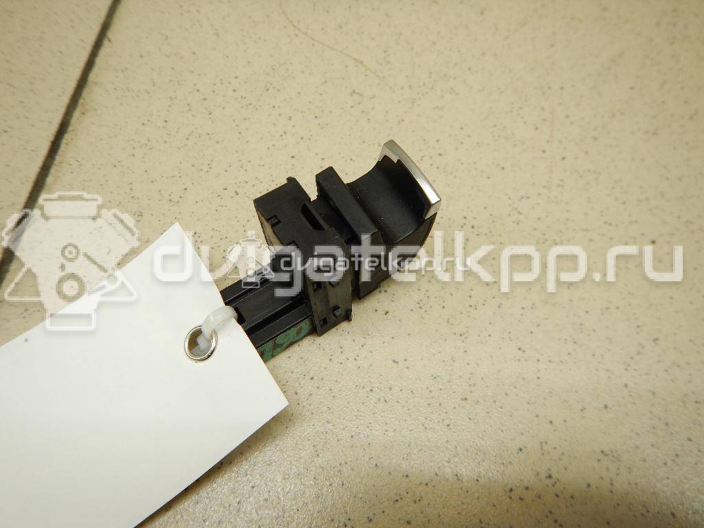 Фото Кнопка стеклоподъемника  3C8959855XSH для vw Passat [B7] {forloop.counter}}