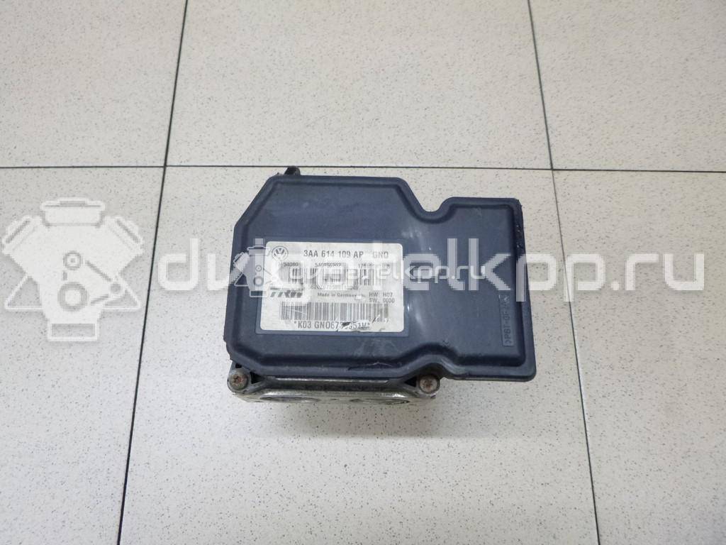 Фото Блок ABS (насос)  3AA614109BMBEF для vw Passat [B7] {forloop.counter}}