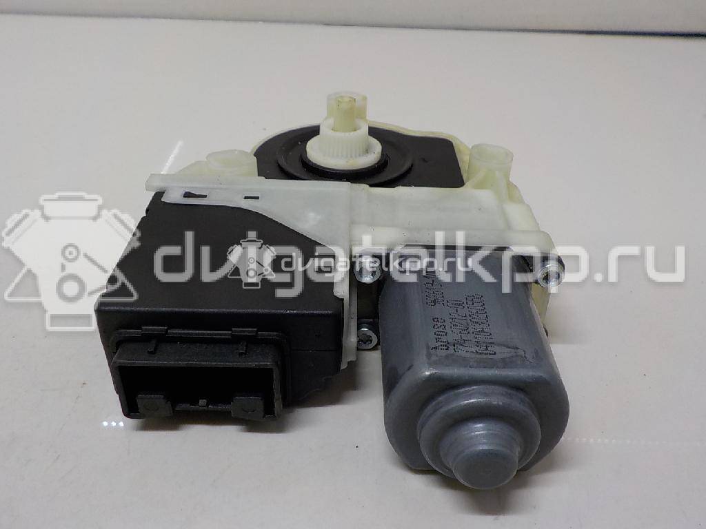 Фото Моторчик стеклоподъемника  3C0959703VW3 для vw Passat [B7] {forloop.counter}}