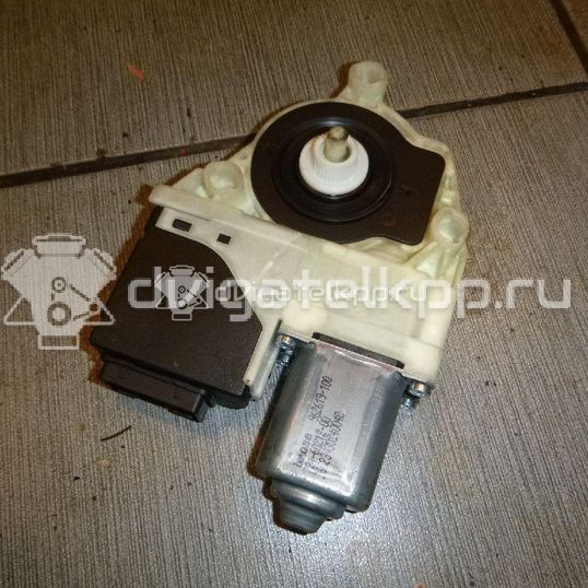 Фото Моторчик стеклоподъемника  3C0959703VW3 для vw Passat [B7]