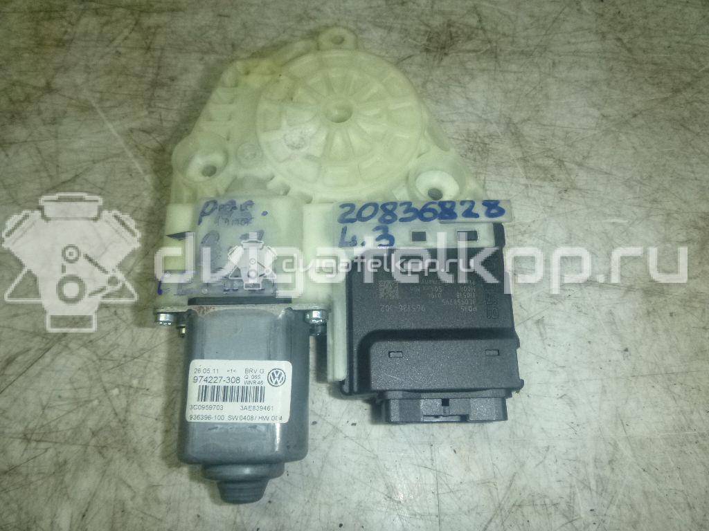 Фото Моторчик стеклоподъемника  3C0959703VW3 для vw Passat [B7] {forloop.counter}}