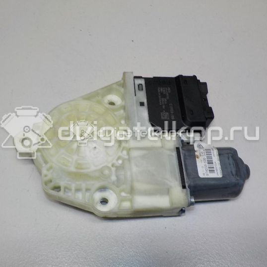 Фото Моторчик стеклоподъемника  3AA959703BVW4 для vw Passat [B7]