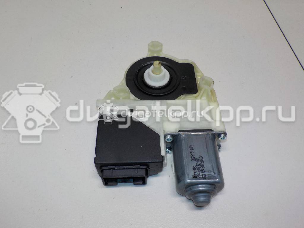 Фото Моторчик стеклоподъемника  3AA959703BVW4 для vw Passat [B7] {forloop.counter}}