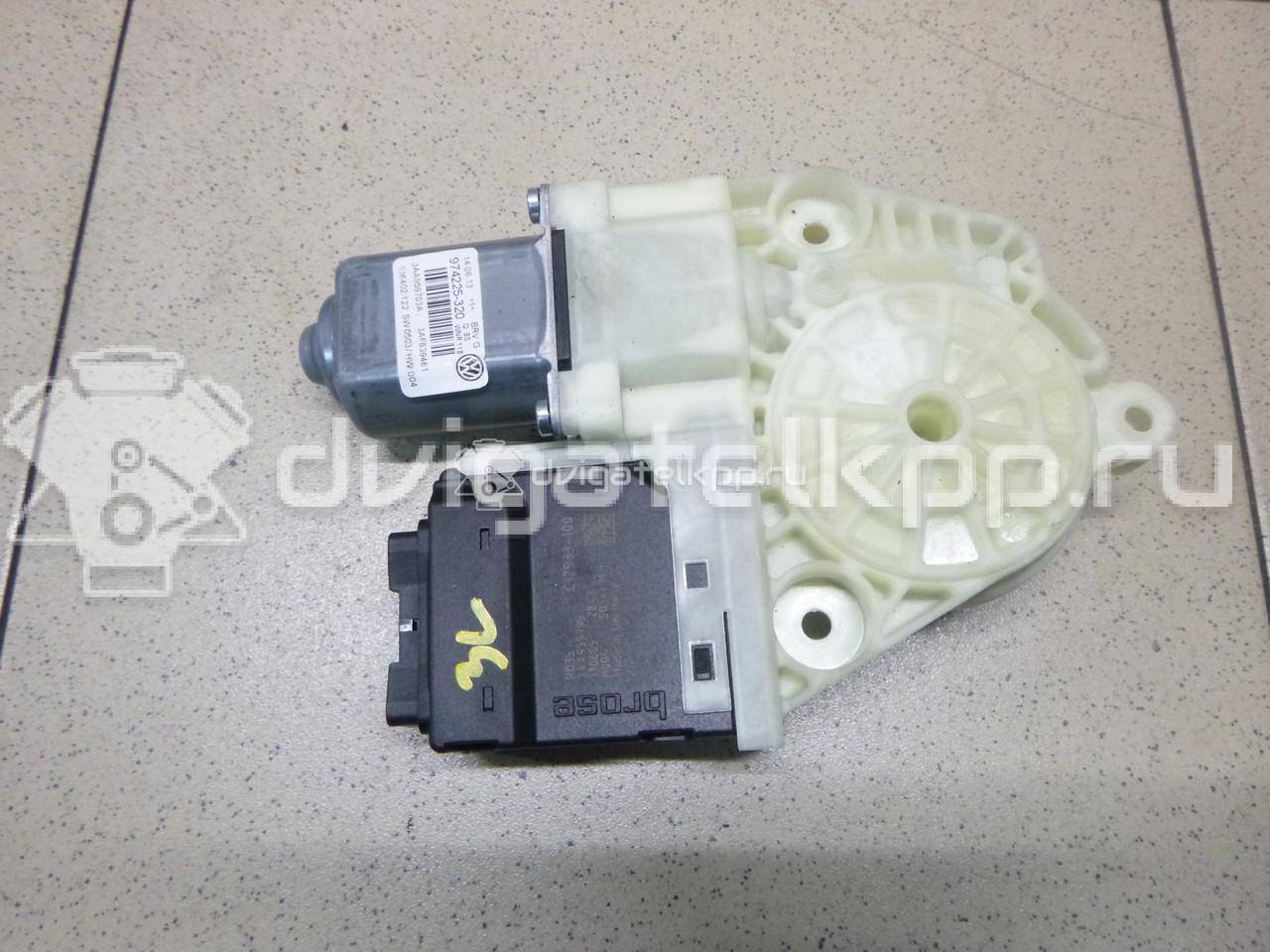 Фото Моторчик стеклоподъемника  3AA959703BVW4 для vw Passat [B7] {forloop.counter}}