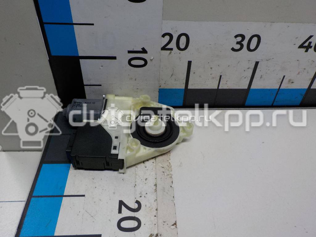Фото Моторчик стеклоподъемника  3AA959704BVW4 для vw Passat [B7] {forloop.counter}}