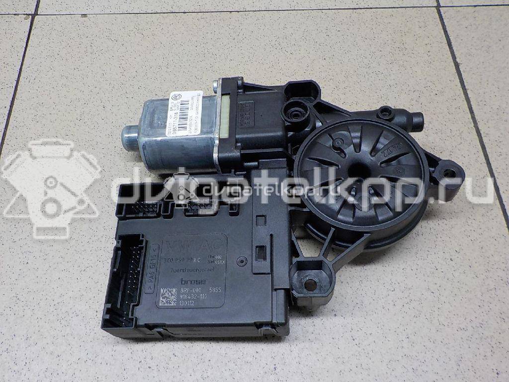 Фото Моторчик стеклоподъемника  3AA959701AZ0H для vw Passat [B7] {forloop.counter}}