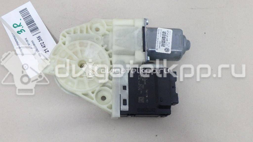 Фото Моторчик стеклоподъемника  3C0959704VW3 для vw Passat [B7] {forloop.counter}}