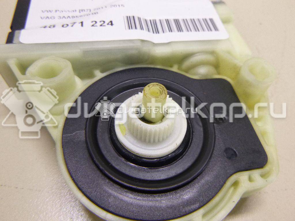 Фото Моторчик стеклоподъемника  3AA959704B для vw Passat [B7] {forloop.counter}}