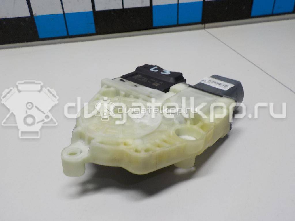 Фото Моторчик стеклоподъемника  3AA959703VW2 для vw Passat [B7] {forloop.counter}}