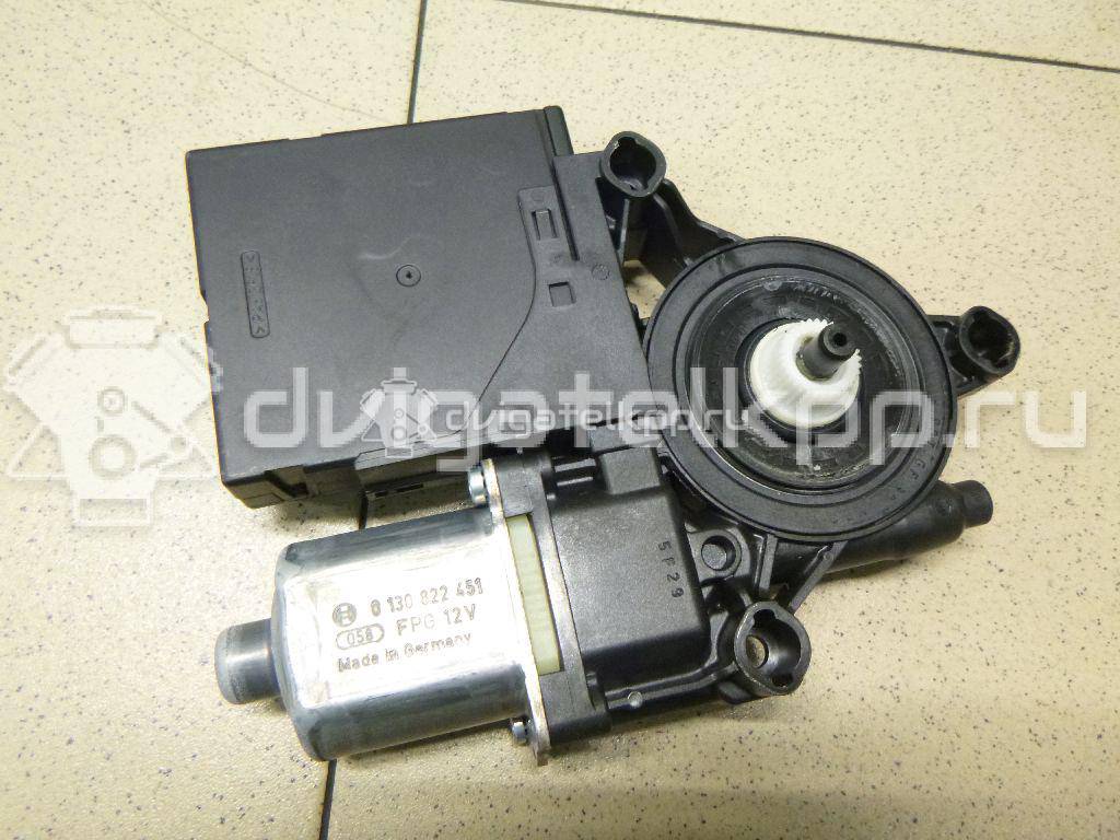 Фото Моторчик стеклоподъемника  3AA959702AZ05 для vw Passat [B7] {forloop.counter}}