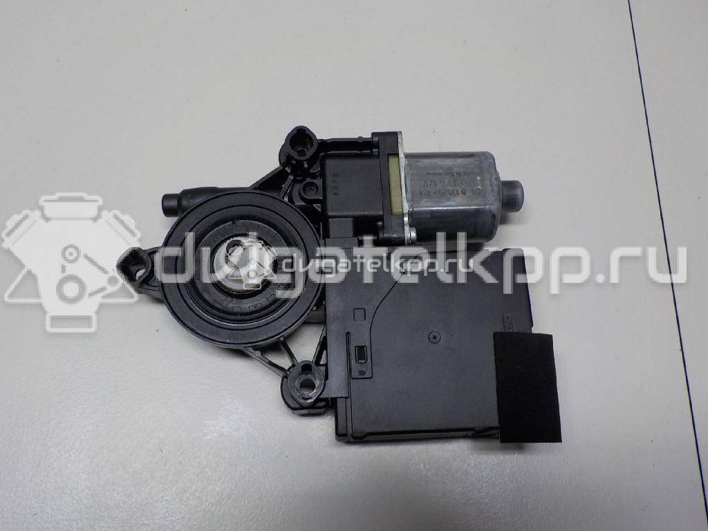 Фото Моторчик стеклоподъемника  3AA959702AZ05 для vw Passat [B7] {forloop.counter}}