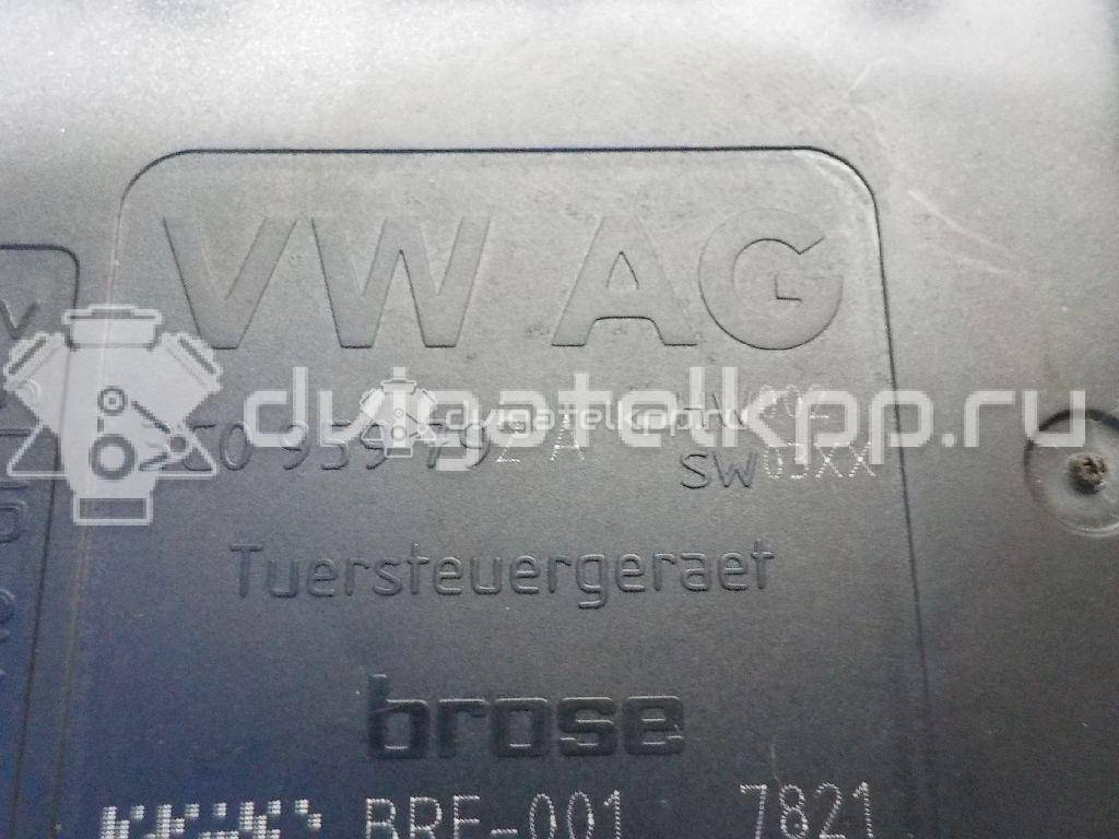 Фото Моторчик стеклоподъемника  3AA959702AZ05 для vw Passat [B7] {forloop.counter}}