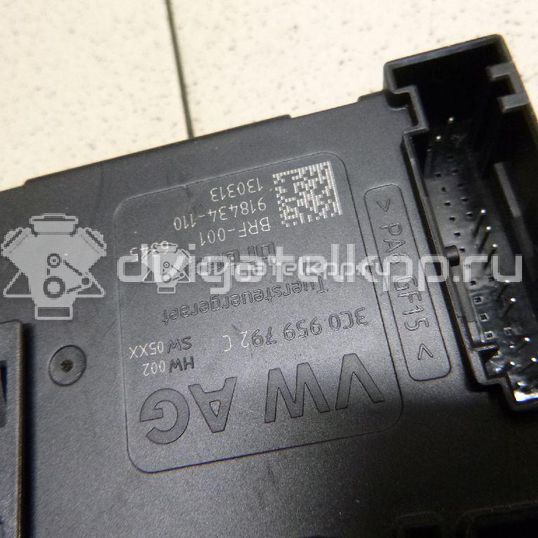 Фото Моторчик стеклоподъемника  3AA959702AZ05 для vw Passat [B7]