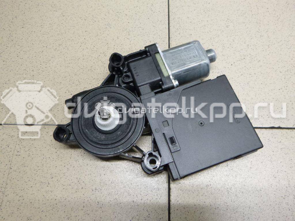 Фото Моторчик стеклоподъемника  3AA959702AZ05 для vw Passat [B7] {forloop.counter}}