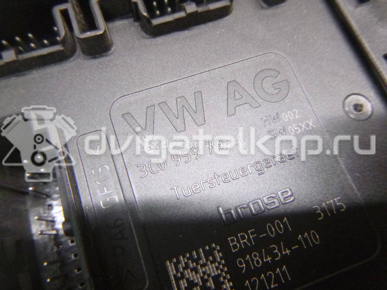 Фото Моторчик стеклоподъемника  3AA959702AZ05 для vw Passat [B7] {forloop.counter}}