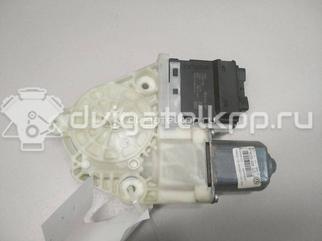 Фото Моторчик стеклоподъемника  3C0959703VW4 для vw Passat [B7] {forloop.counter}}