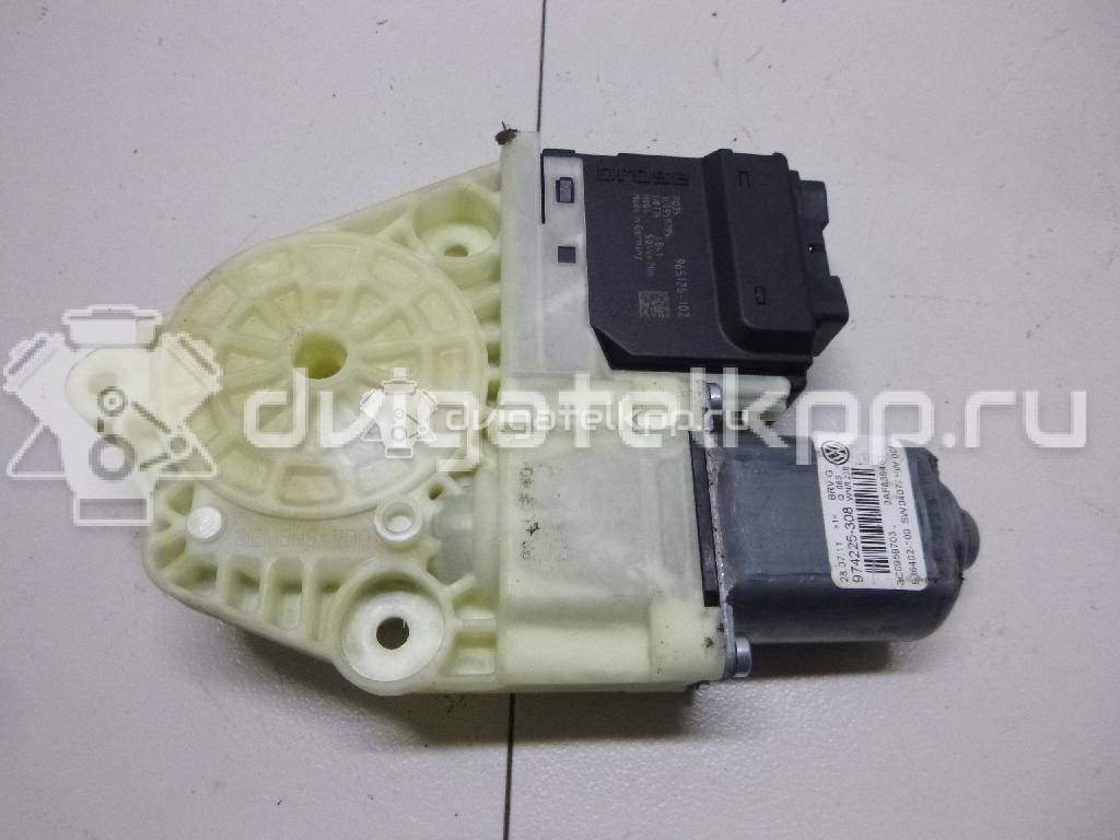 Фото Моторчик стеклоподъемника  3C0959703VW4 для vw Passat [B7] {forloop.counter}}